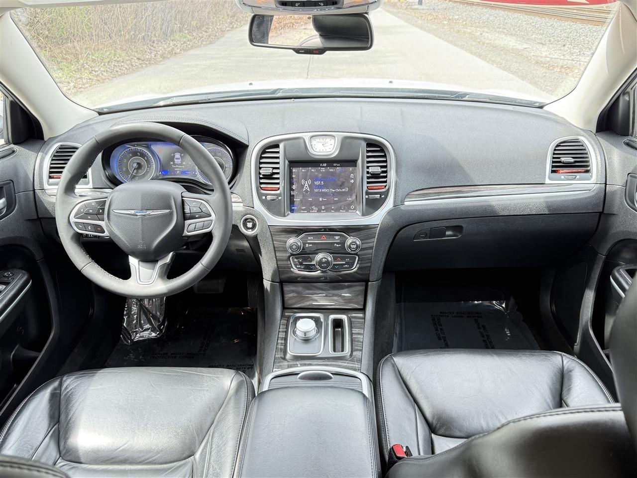 Chrysler 300 300 Touring L RWD 2022