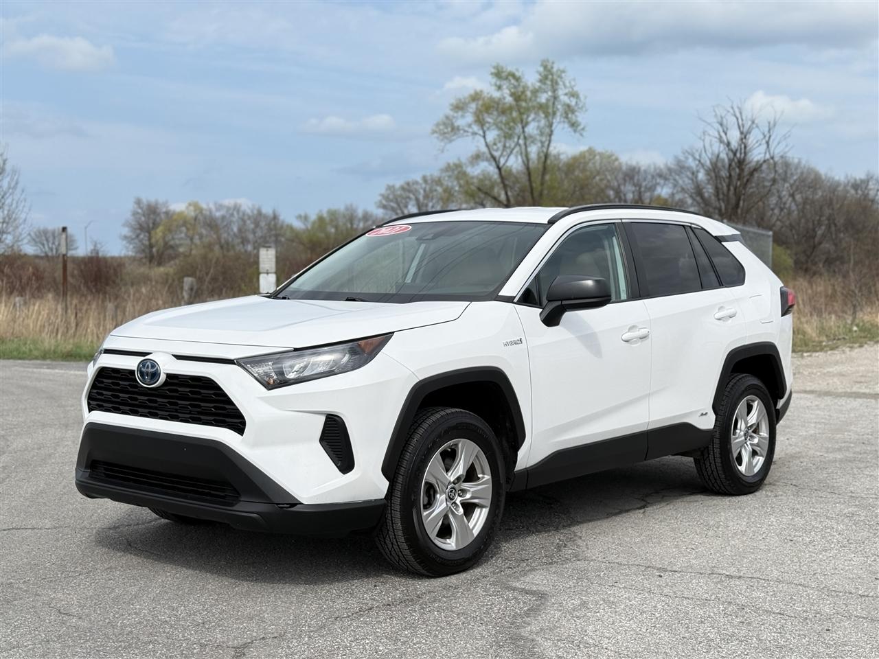 Toyota RAV4 Hybrid LE AWD (Natl) 2021
