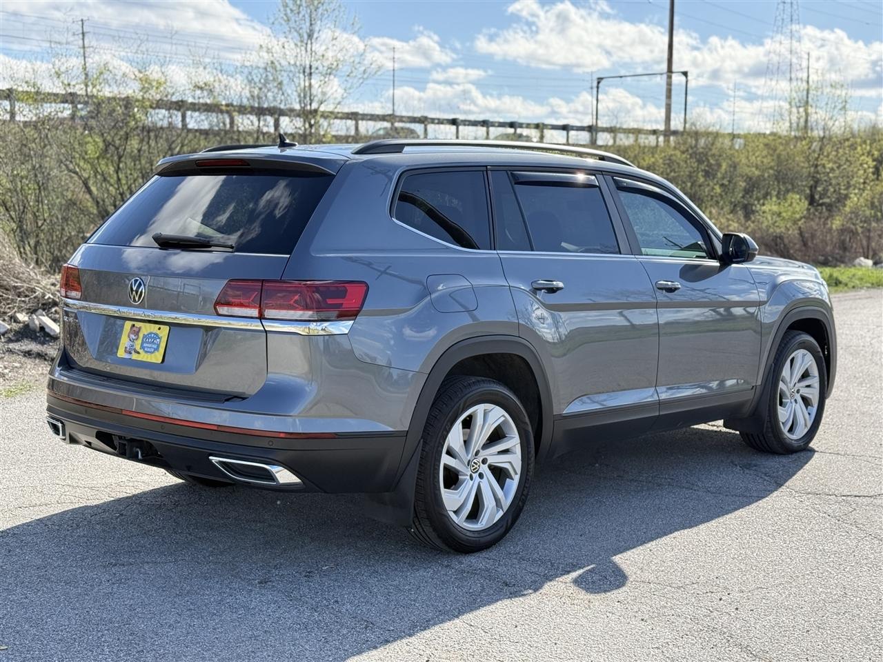 Volkswagen Atlas 3.6L V6 SE w/Technology FWD 2023