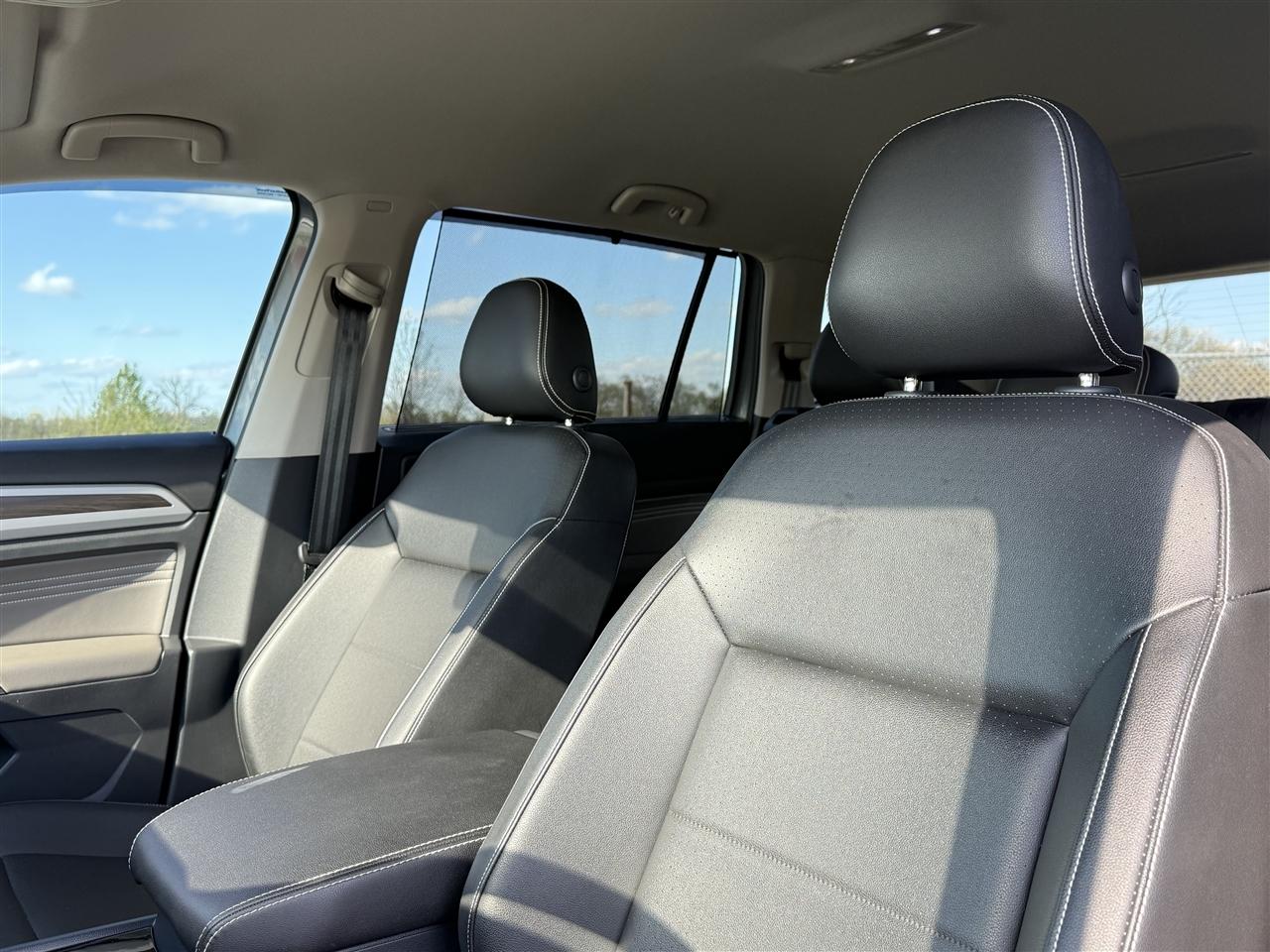 Volkswagen Atlas 3.6L V6 SE w/Technology FWD 2023