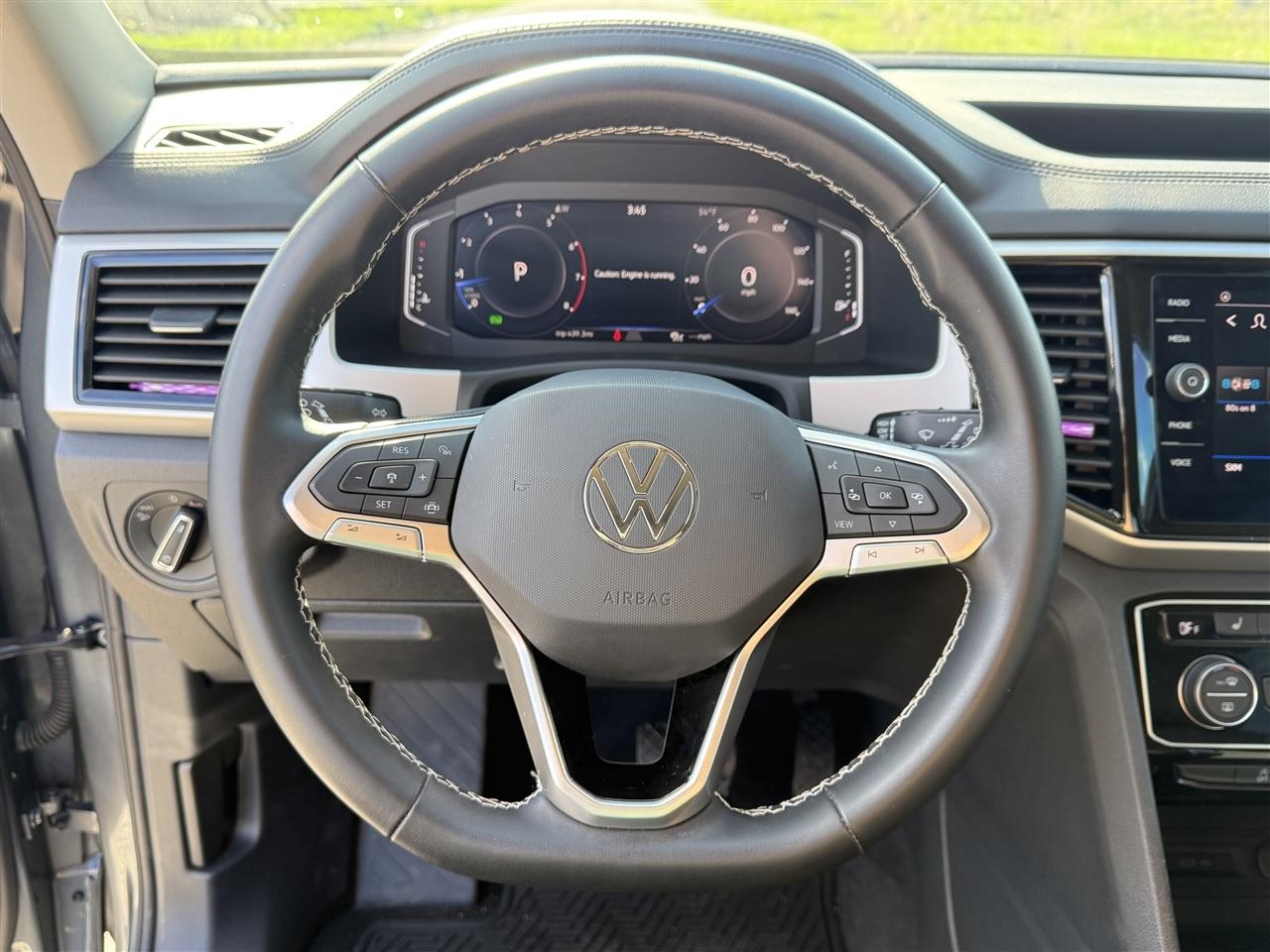 Volkswagen Atlas 3.6L V6 SE w/Technology FWD 2023