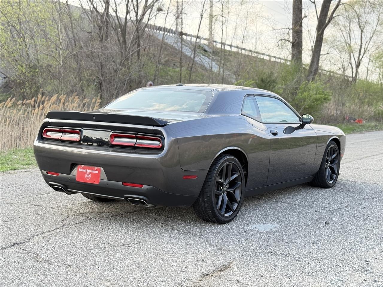 Dodge Challenger R/T RWD 2022