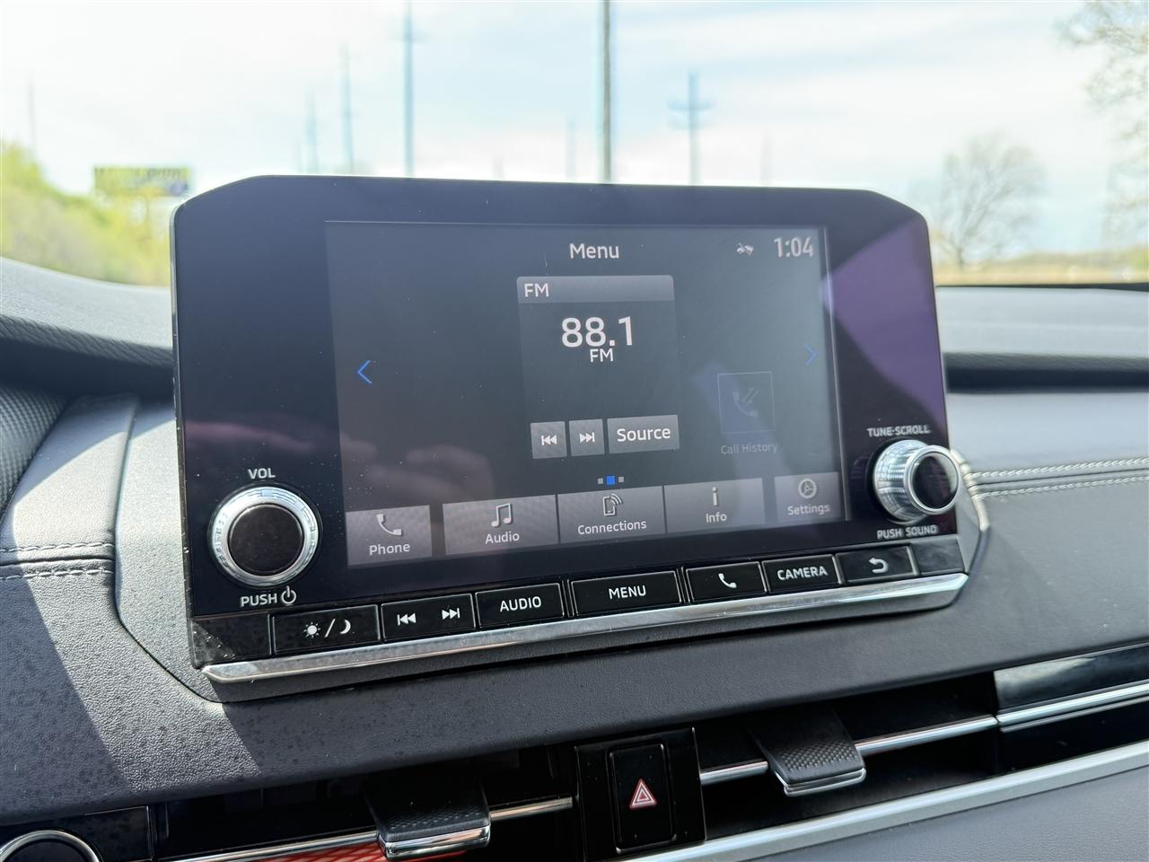 Mitsubishi Outlander ES FWD 2024