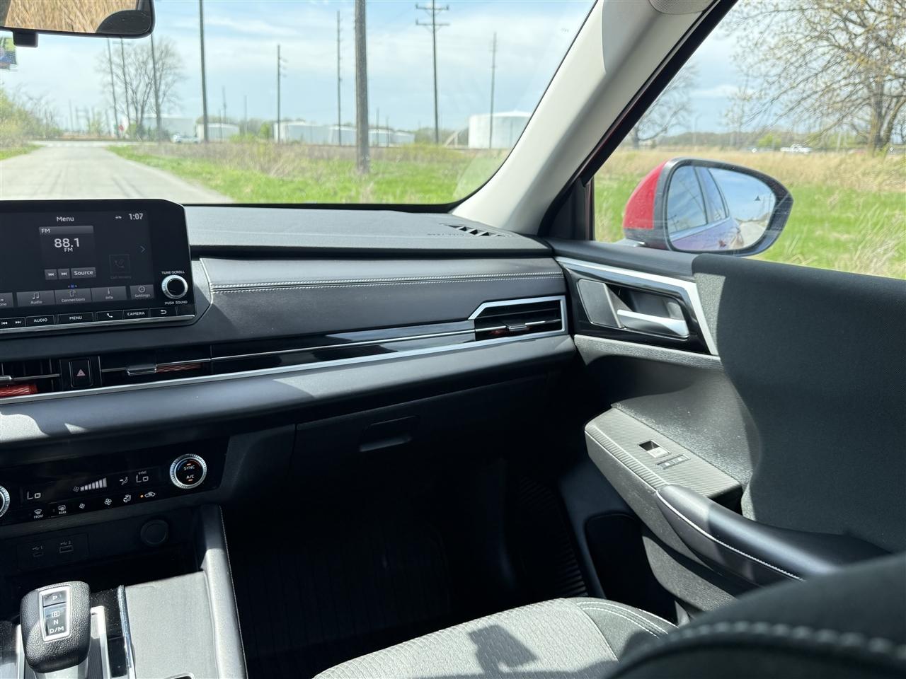 Mitsubishi Outlander ES FWD 2024