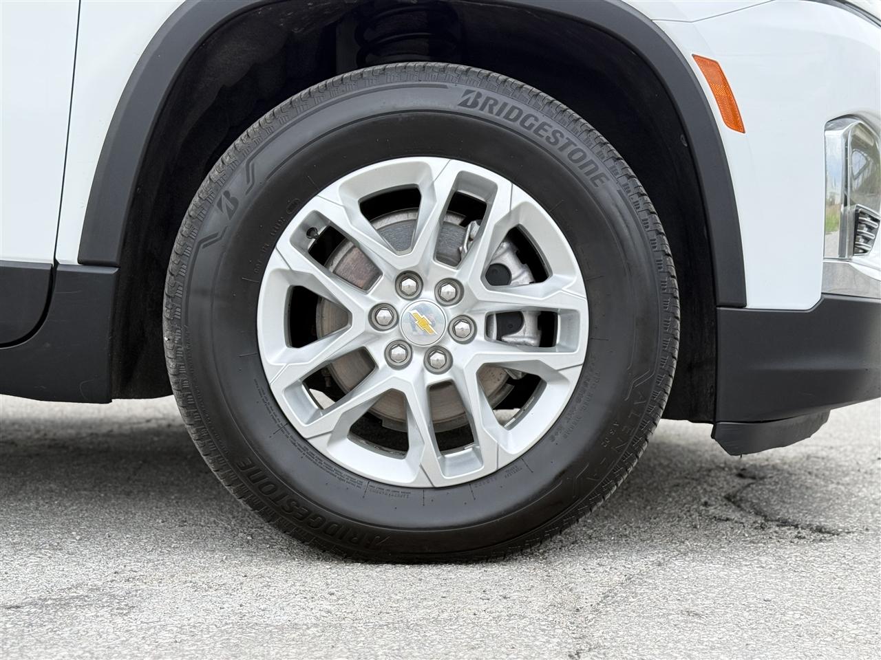 Chevrolet Traverse AWD 4dr LS w/1FL 2022