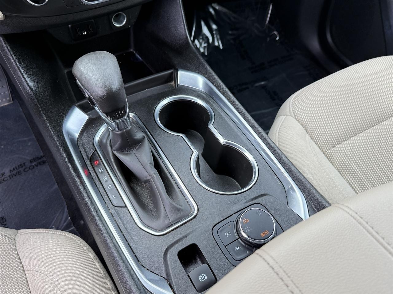 Chevrolet Traverse AWD 4dr LS w/1FL 2022