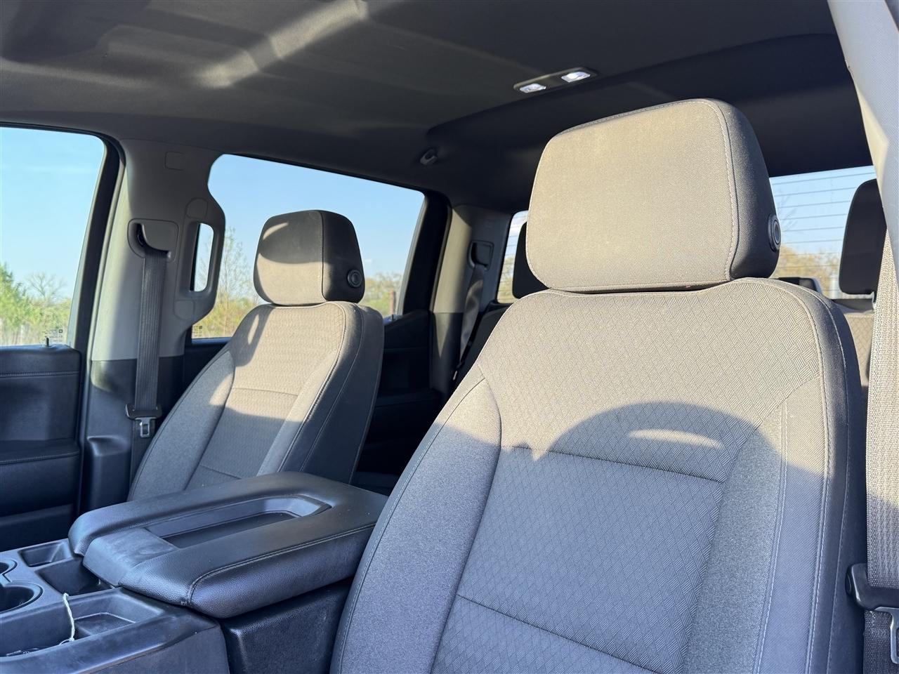 GMC Sierra 1500 4WD Crew Cab 147" SLE 2020