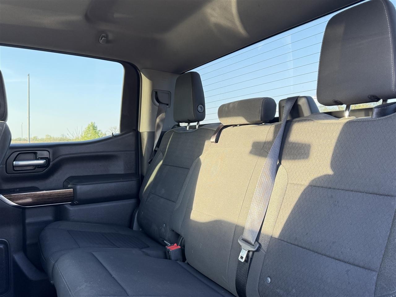 GMC Sierra 1500 4WD Crew Cab 147" SLE 2020