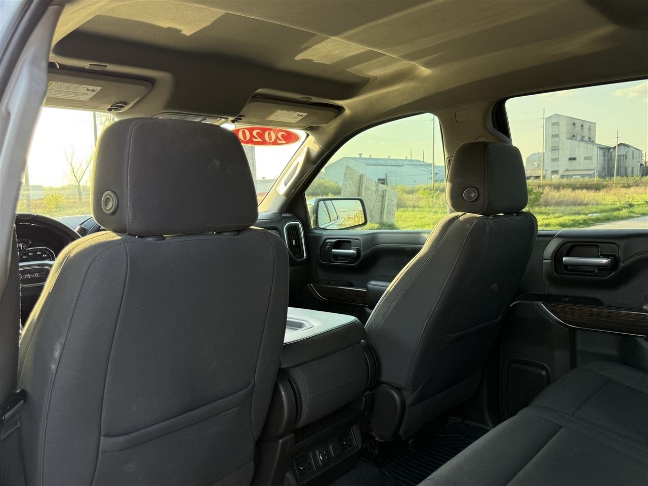 GMC Sierra 1500 4WD Crew Cab 147" SLE 2020