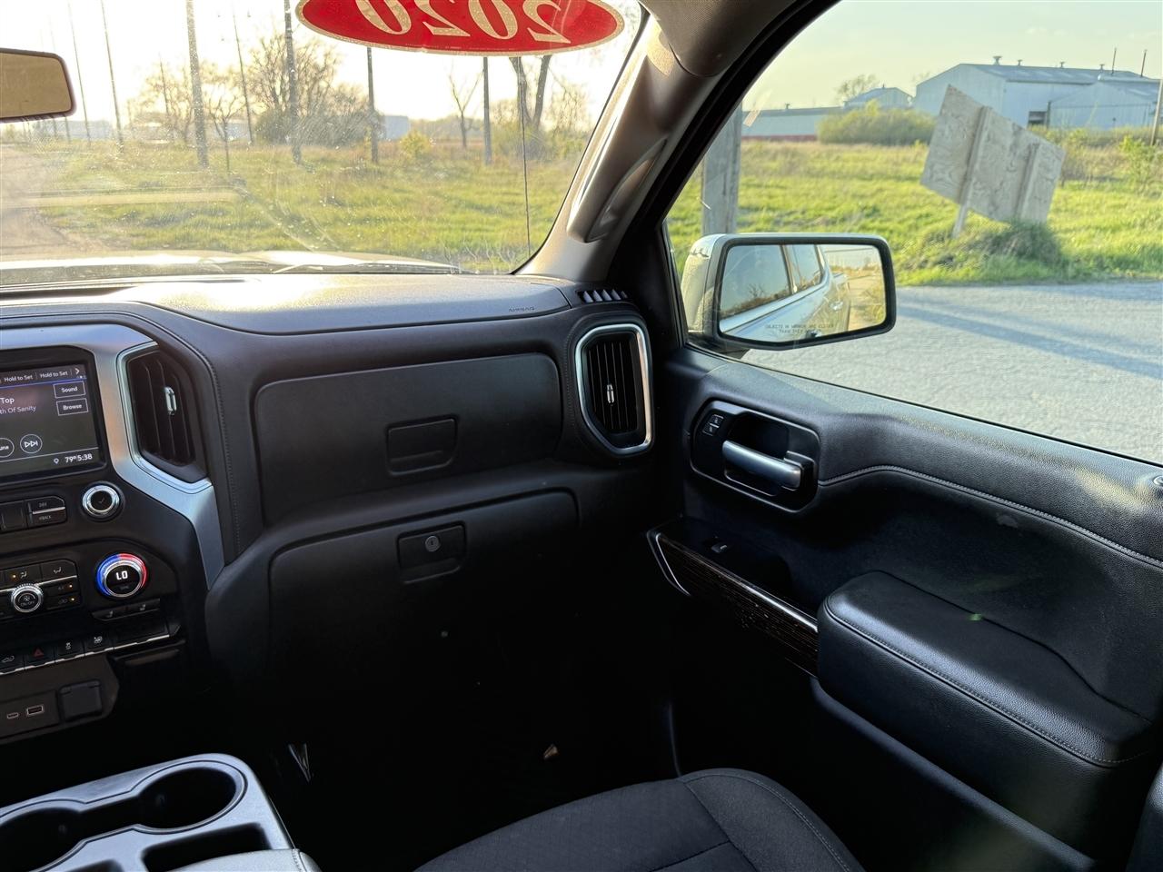 GMC Sierra 1500 4WD Crew Cab 147" SLE 2020