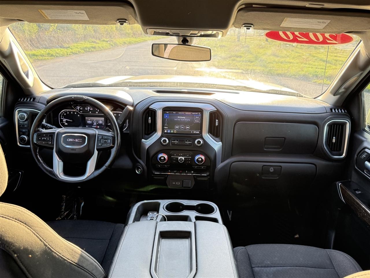 GMC Sierra 1500 4WD Crew Cab 147" SLE 2020