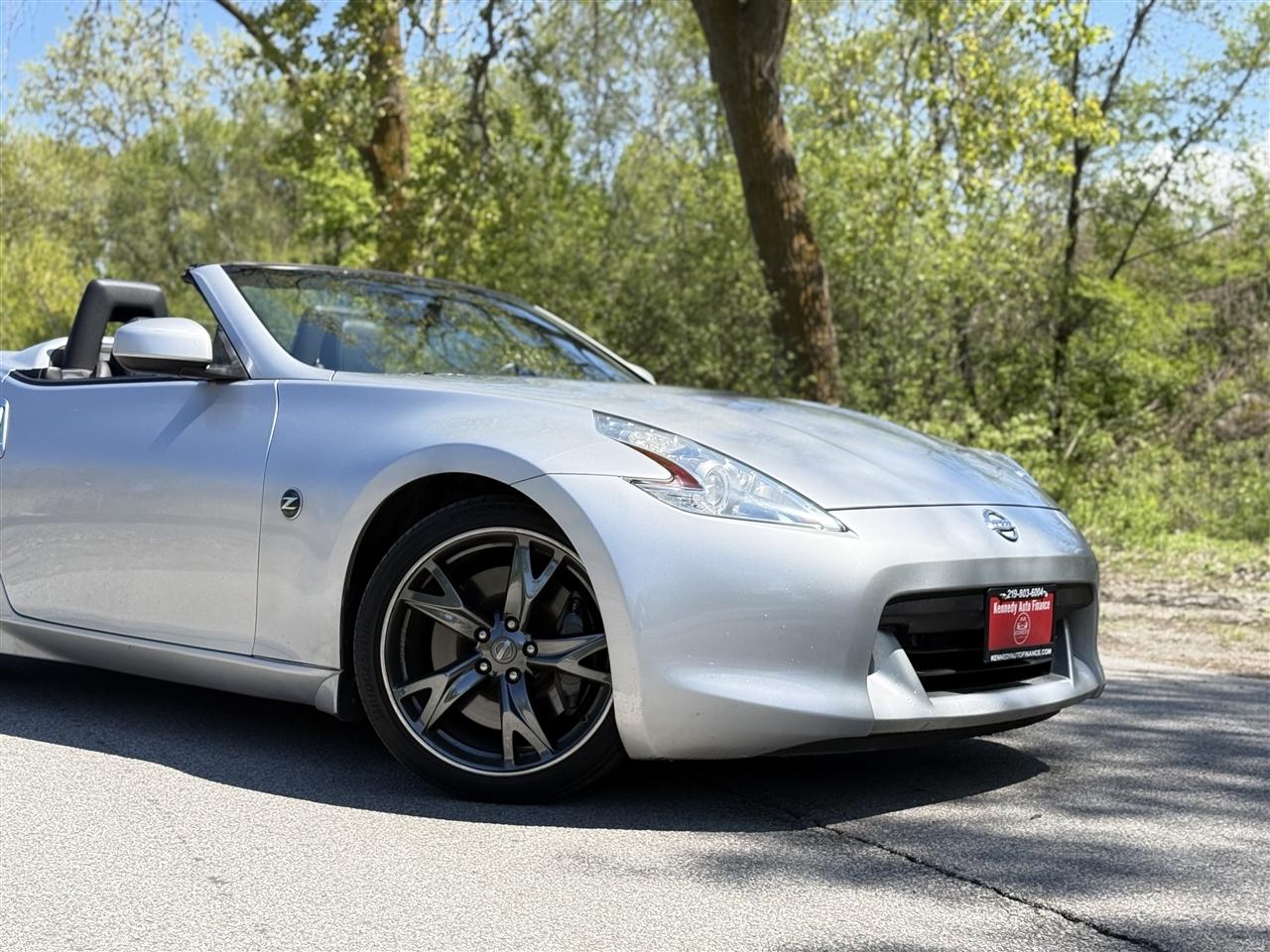 Nissan 370Z 2dr Roadster Manual Touring 2010