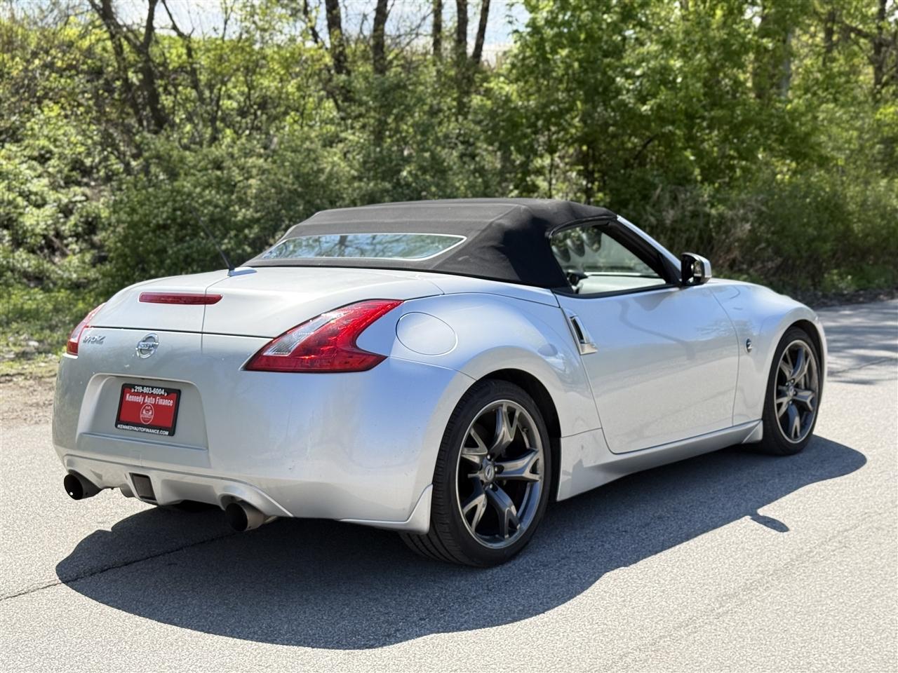 Nissan 370Z 2dr Roadster Manual Touring 2010