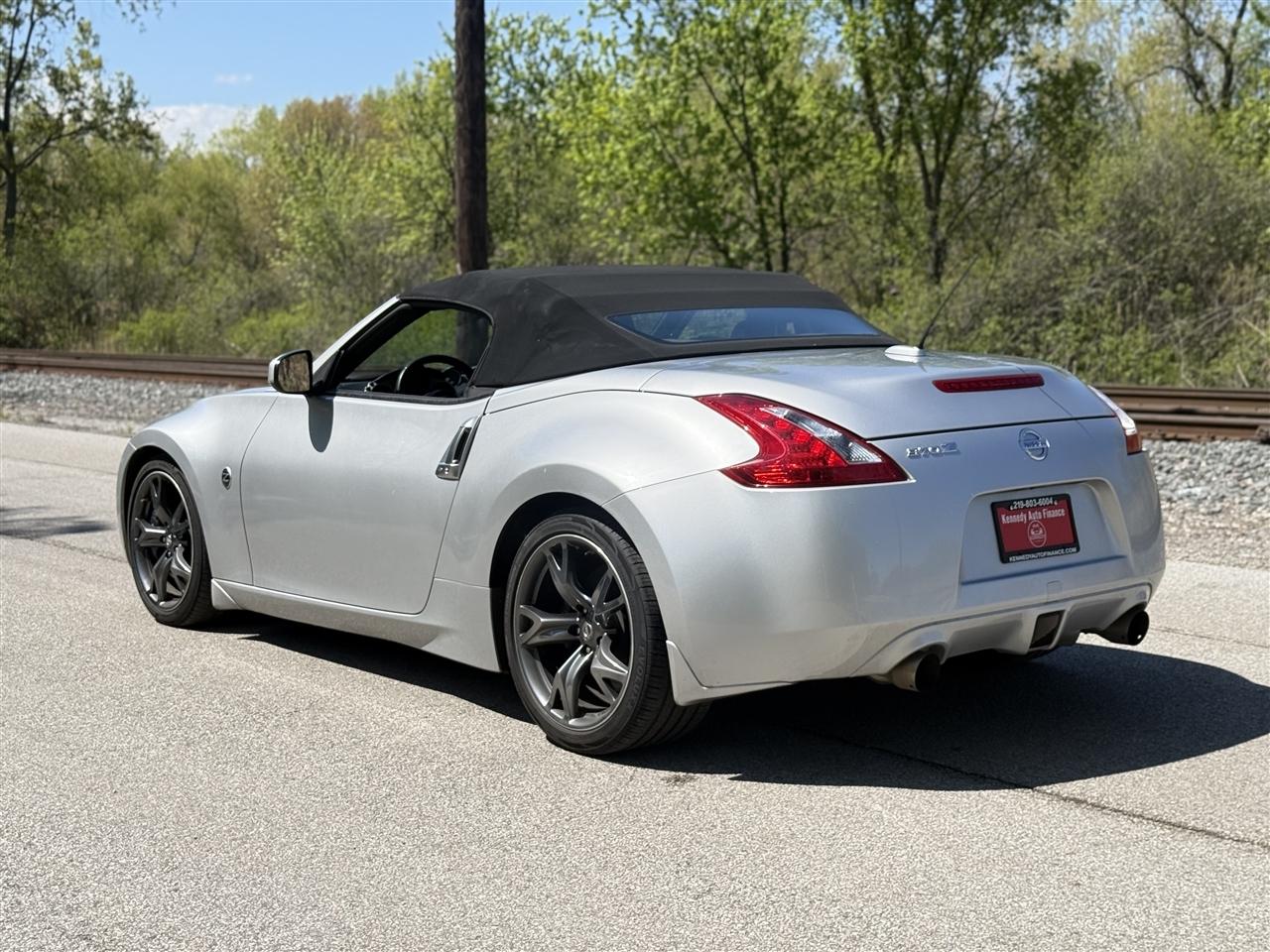 Nissan 370Z 2dr Roadster Manual Touring 2010