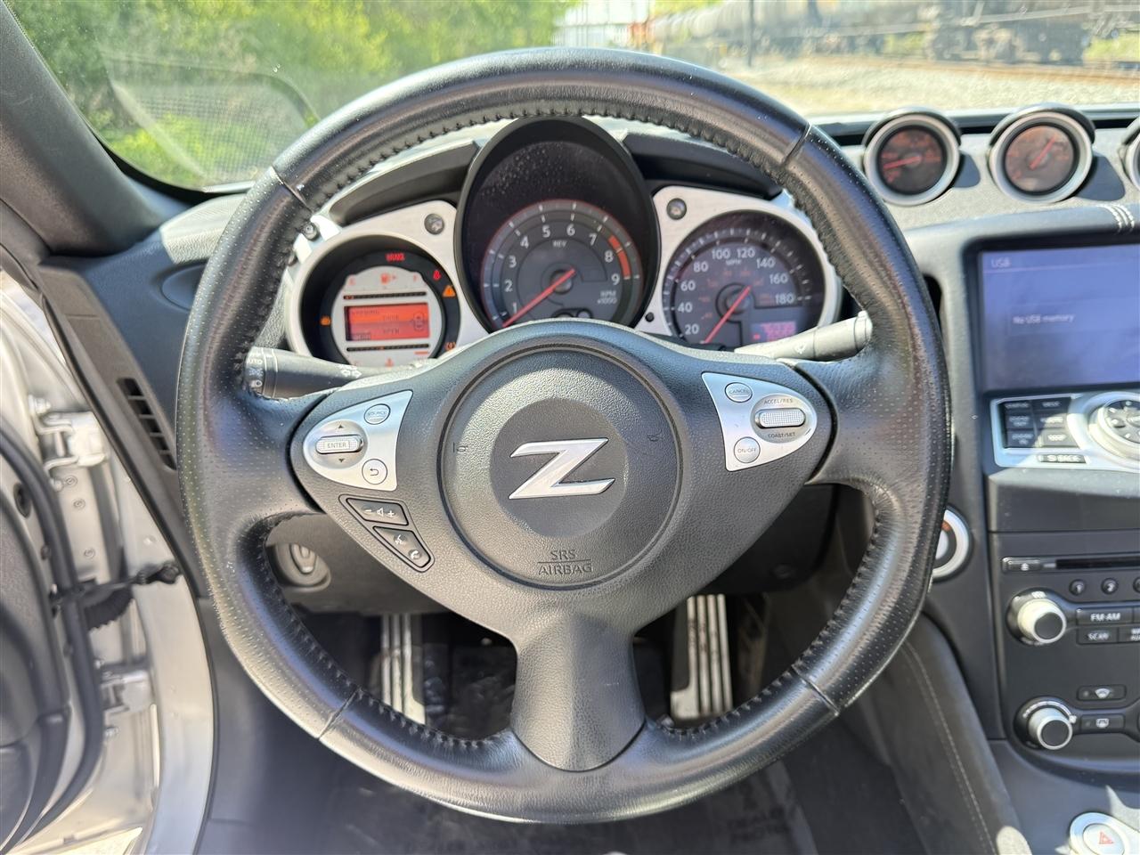 Nissan 370Z 2dr Roadster Manual Touring 2010
