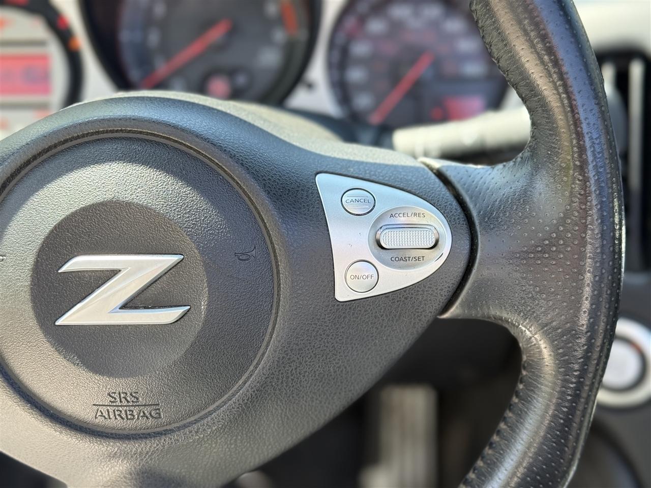 Nissan 370Z 2dr Roadster Manual Touring 2010