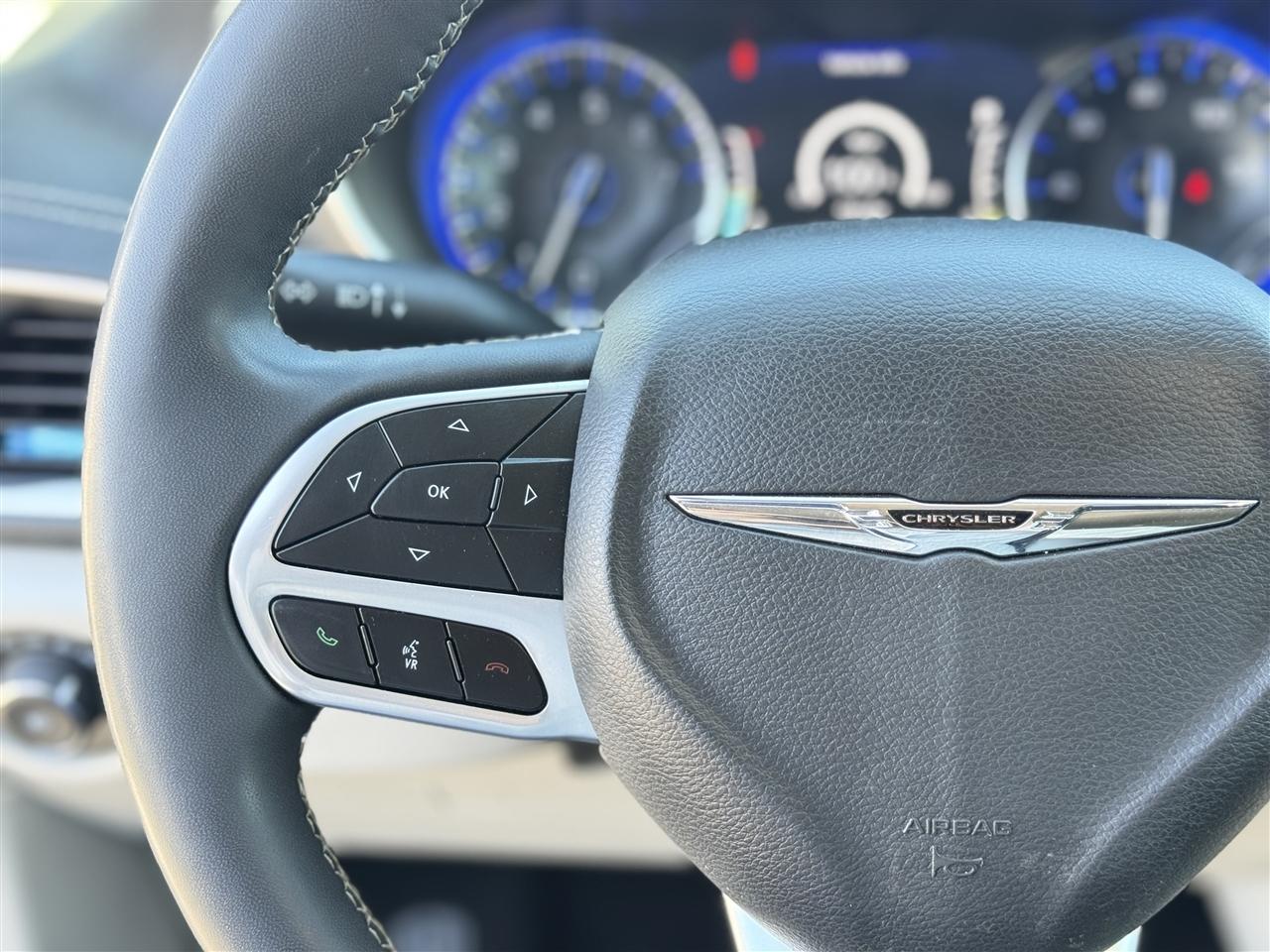 Chrysler Pacifica Touring L FWD 2022