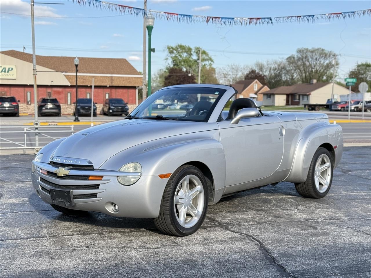 Chevrolet SSR Reg Cab 116.0" WB LS 2006