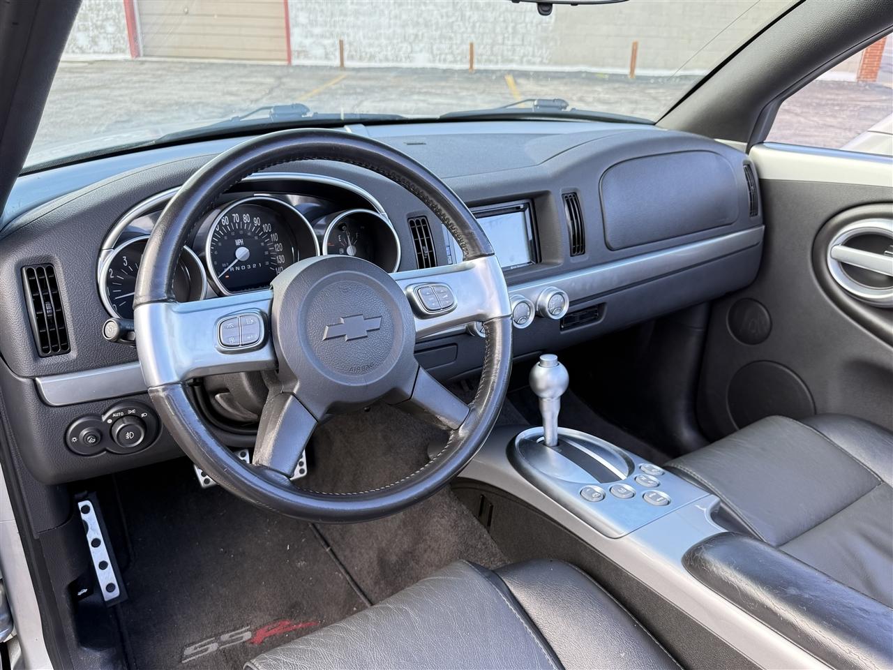 Chevrolet SSR Reg Cab 116.0" WB LS 2006