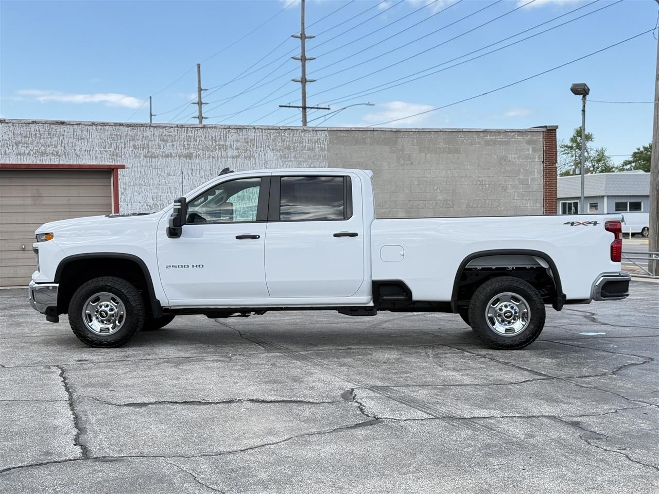 Chevrolet Silverado 2500HD 4WD Crew Cab 172" Work Truck 2024