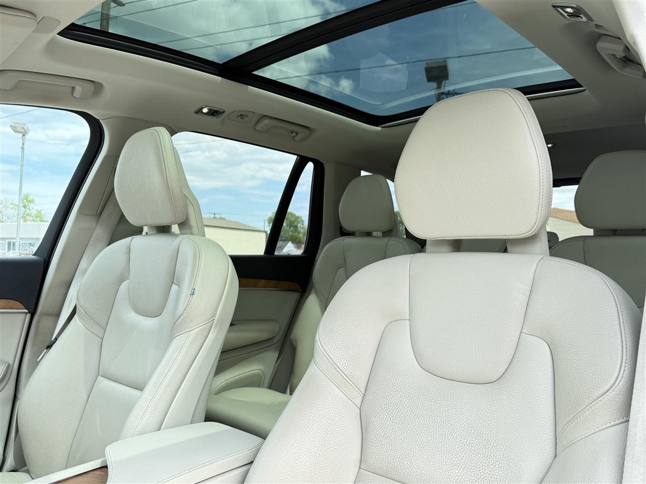 Volvo XC90 T6 AWD Momentum 7P 2022