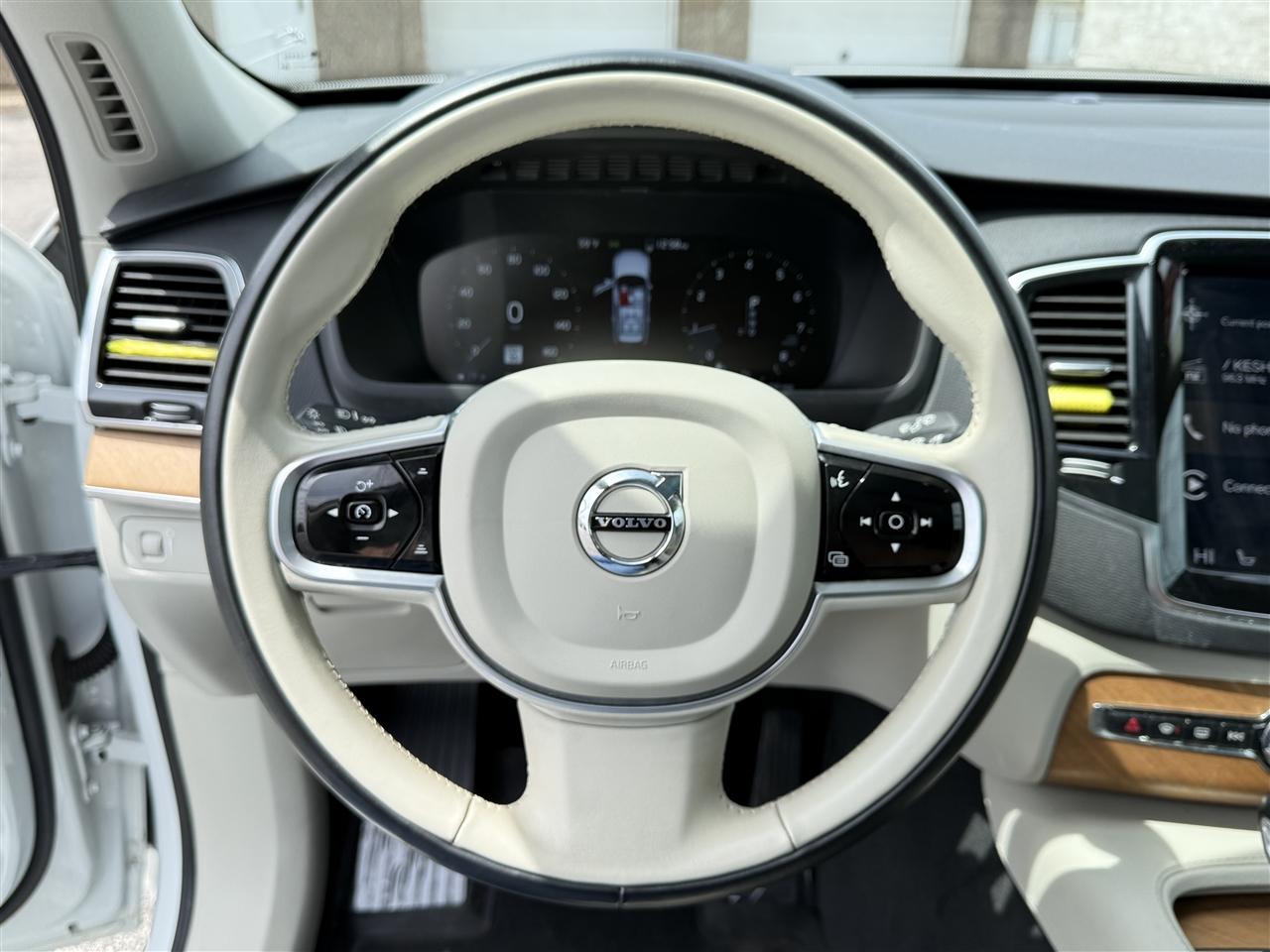 Volvo XC90 T6 AWD Momentum 7P 2022