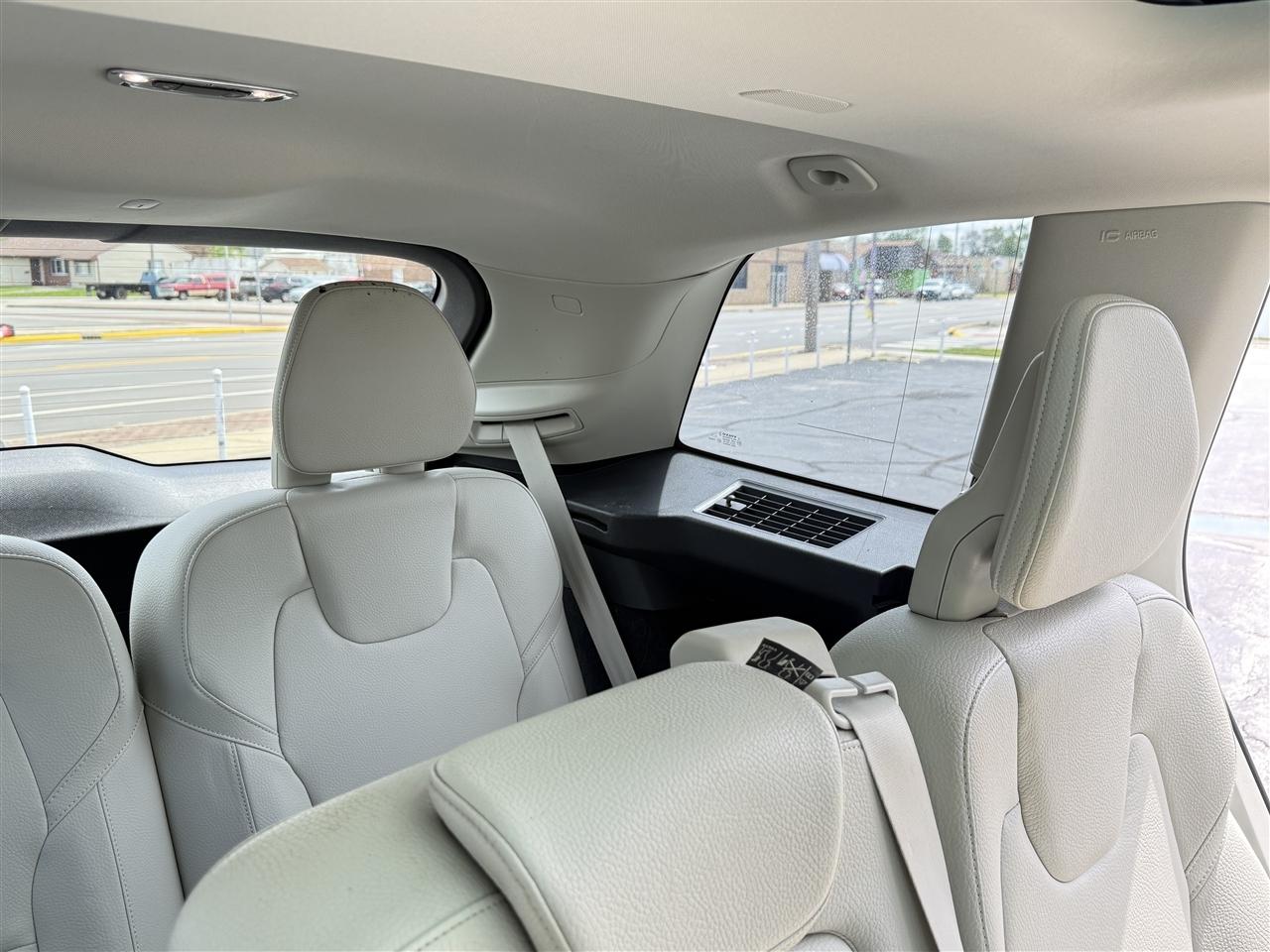 Volvo XC90 T6 AWD Momentum 7P 2022
