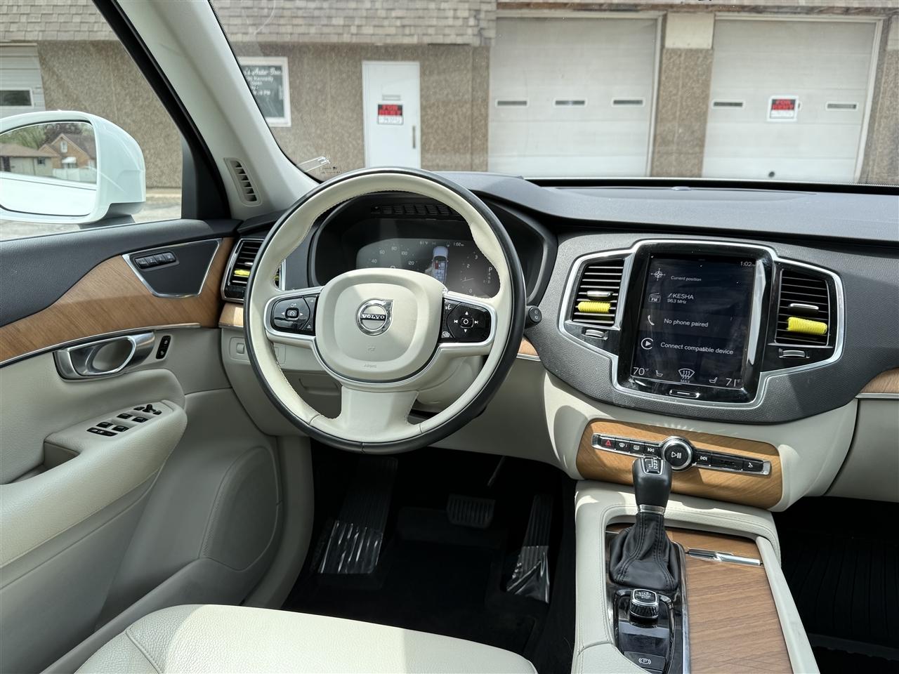 Volvo XC90 T6 AWD Momentum 7P 2022
