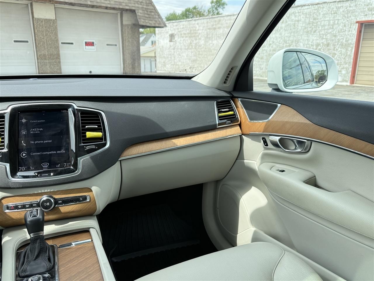 Volvo XC90 T6 AWD Momentum 7P 2022