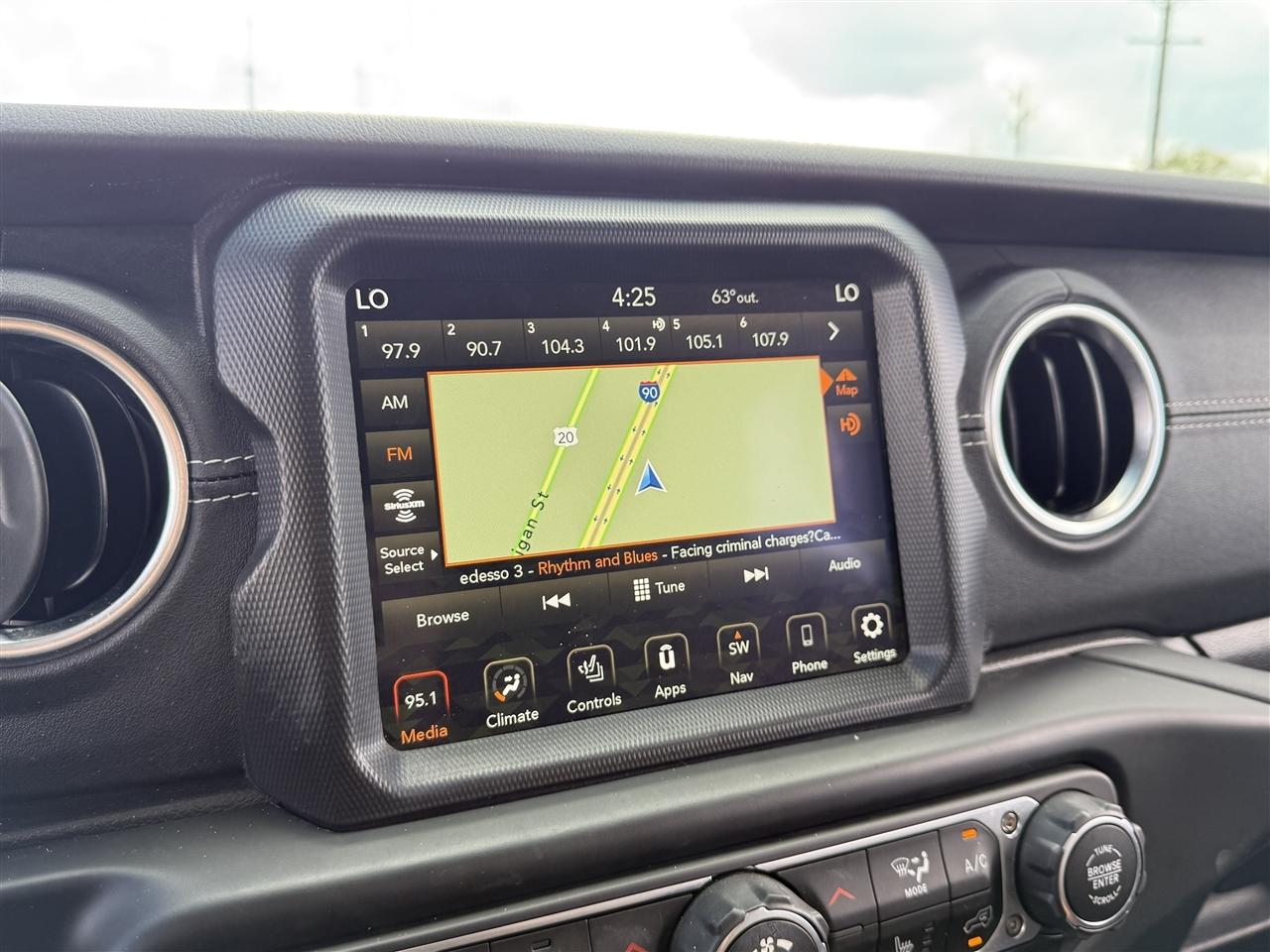 Jeep Wrangler 4xe Sahara 4x4 2023