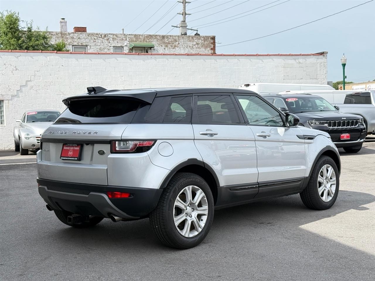 Land Rover Range Rover Evoque 5 Door SE 2017