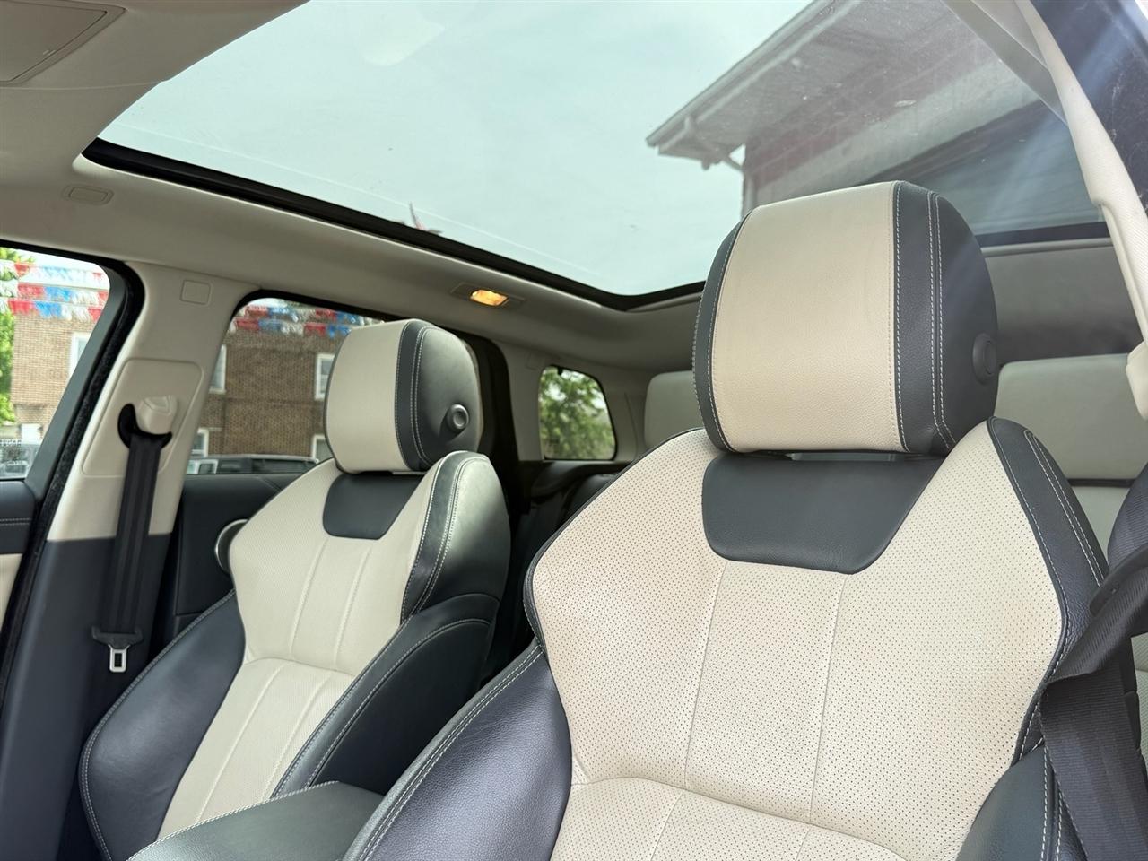 Land Rover Range Rover Evoque 5 Door SE 2017