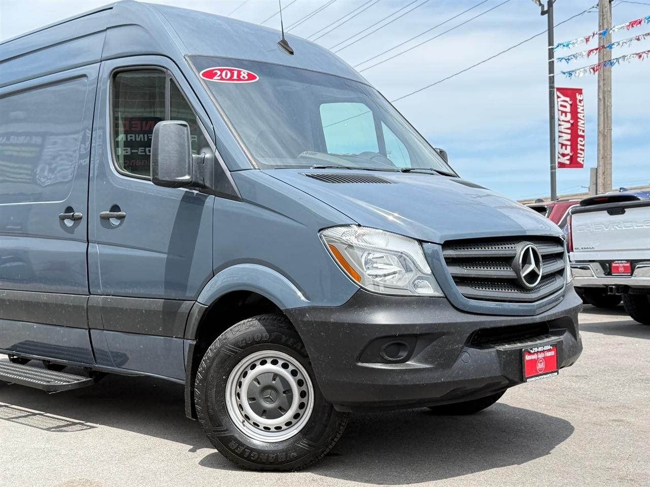 Mercedes-Benz Sprinter Cargo Van 2500 Standard Roof V6 144" Worker RWD 2018