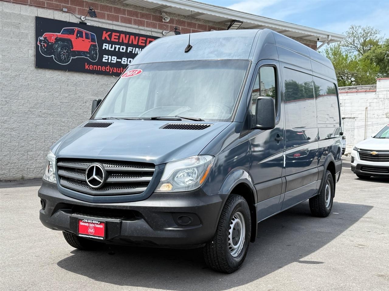 Mercedes-Benz Sprinter Cargo Van 2500 Standard Roof V6 144" Worker RWD 2018