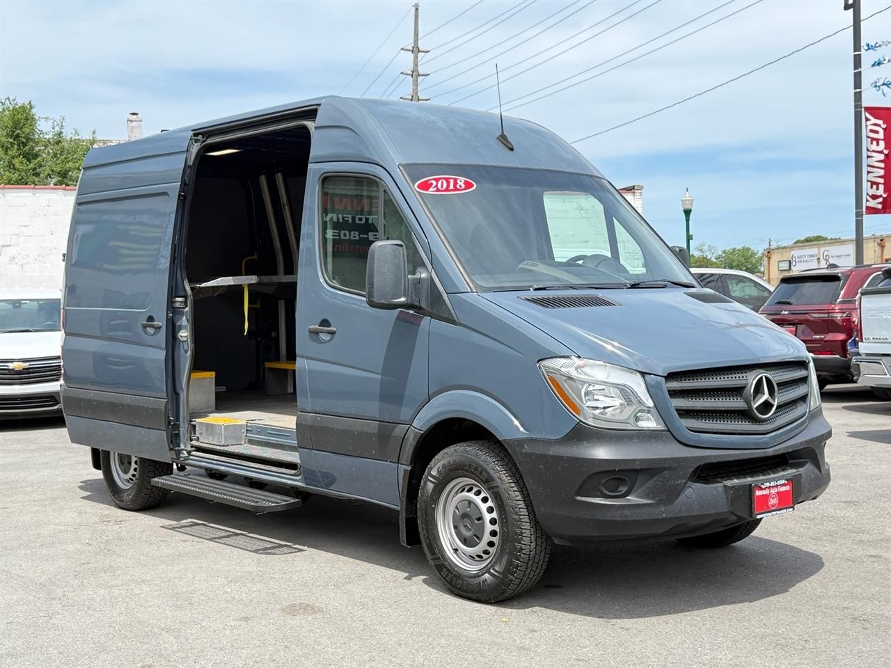 Mercedes-Benz Sprinter Cargo Van 2500 Standard Roof V6 144" Worker RWD 2018