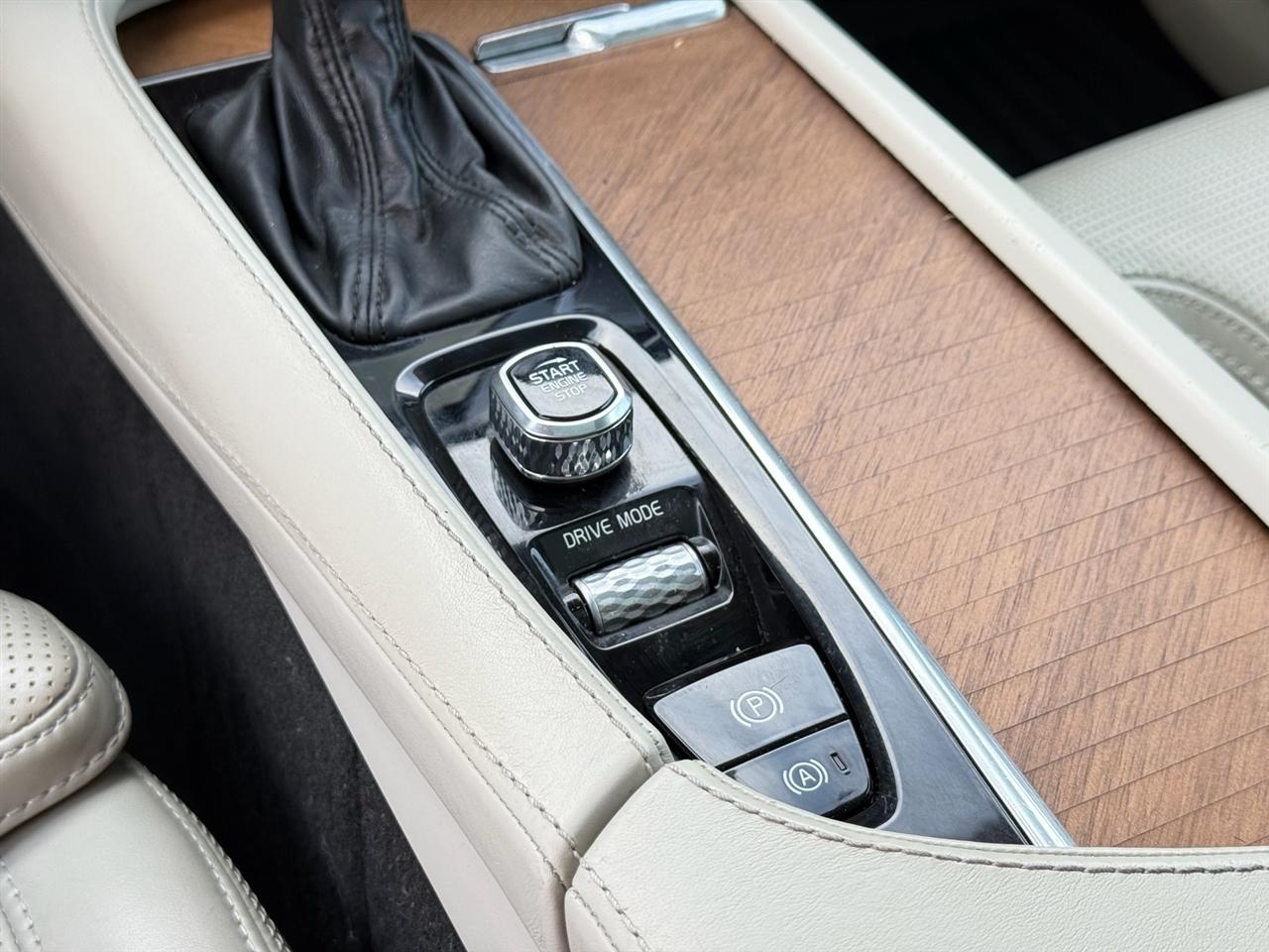 Volvo XC90 T6 AWD Inscription 7 Passenger 2020