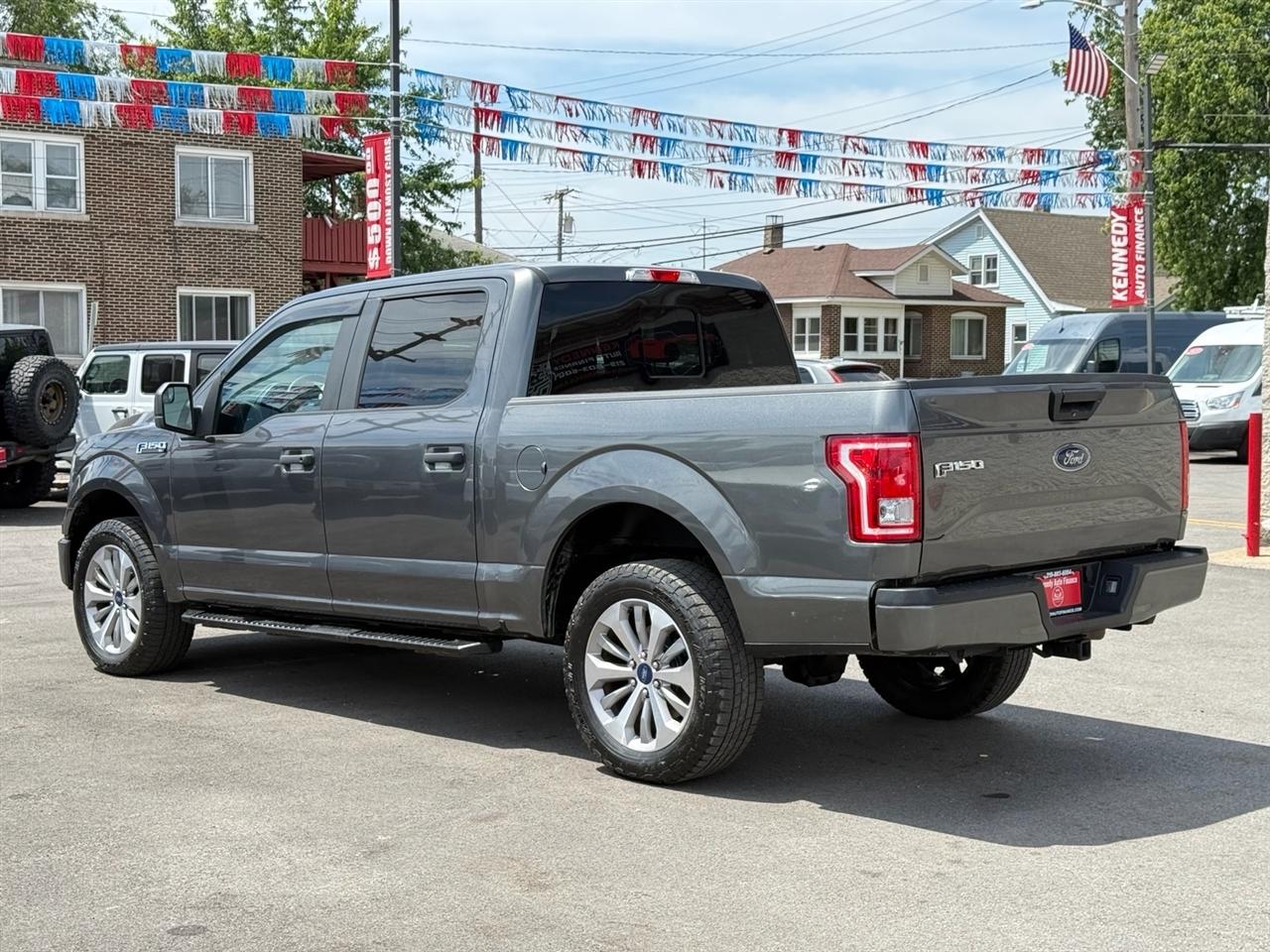 Ford F-150 Platinum 4WD SuperCrew 5.5' Box 2017