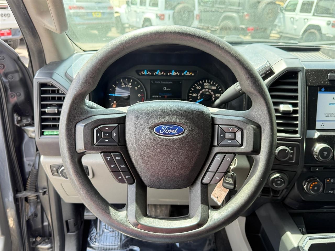 Ford F-150 Platinum 4WD SuperCrew 5.5' Box 2017