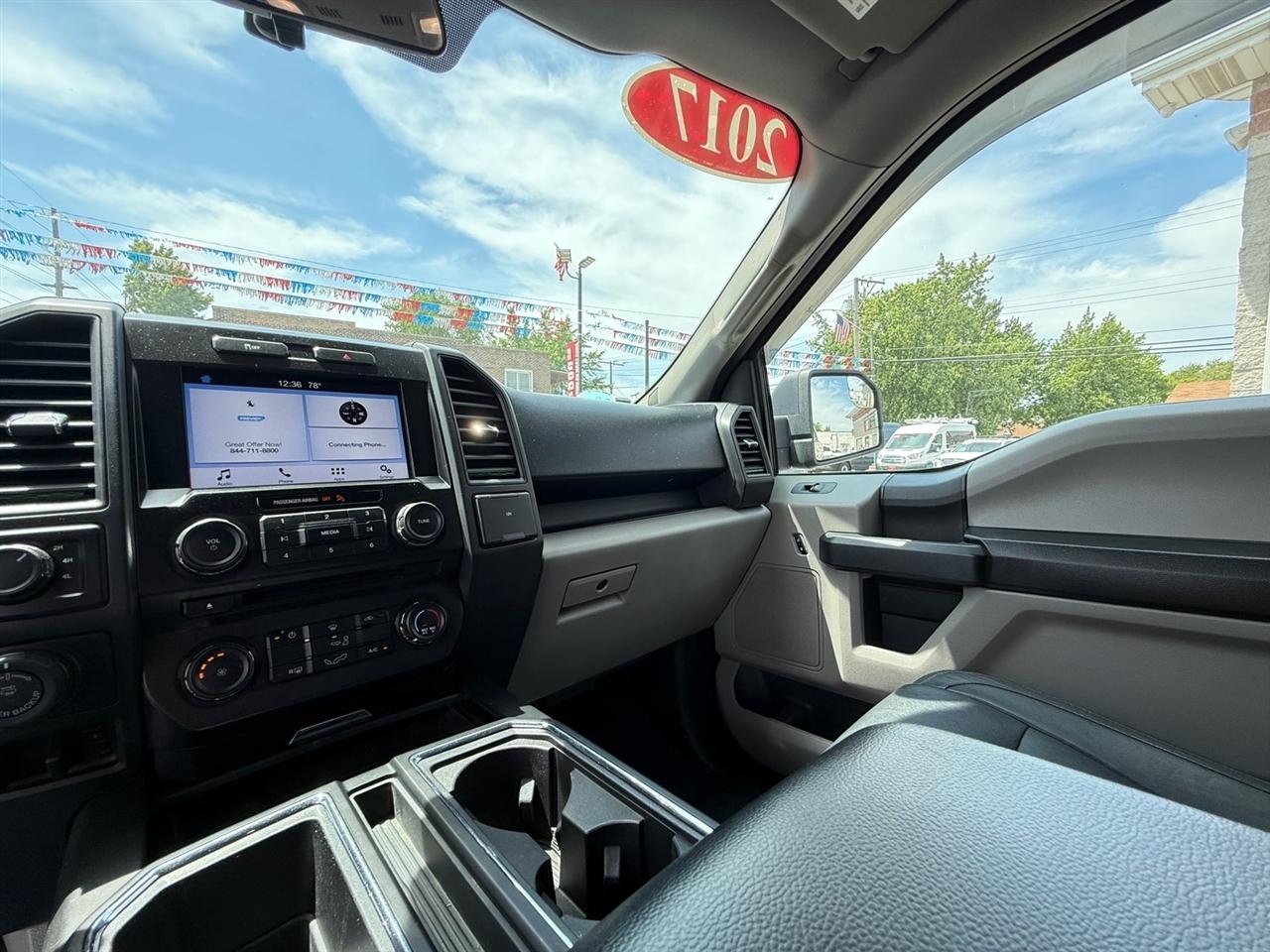 Ford F-150 Platinum 4WD SuperCrew 5.5' Box 2017