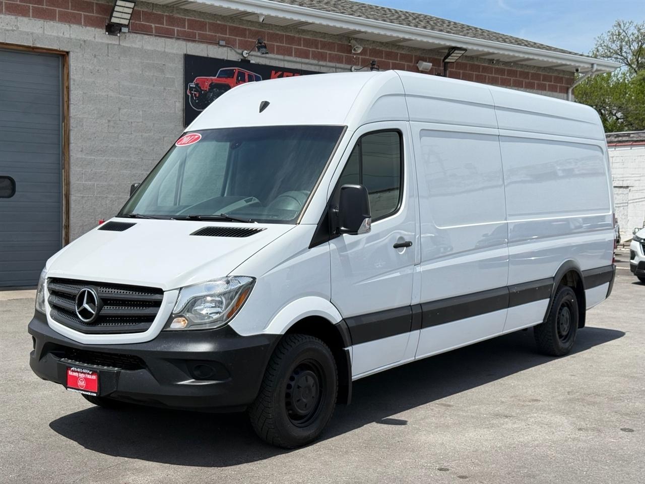 Mercedes-Benz Sprinter Cargo Van 2500 High Roof V6 170" Worker RWD 2017