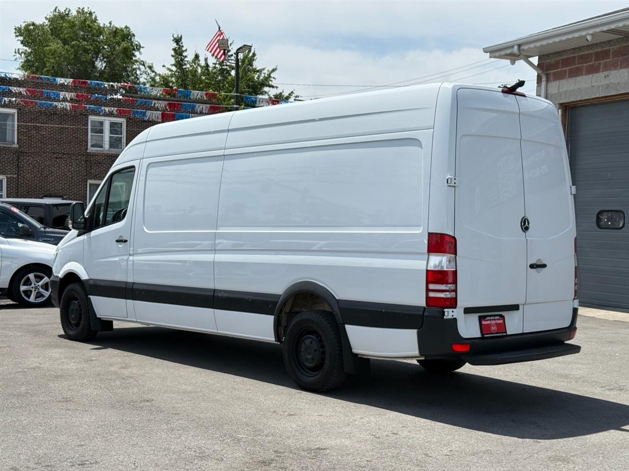 Mercedes-Benz Sprinter Cargo Van 2500 High Roof V6 170" Worker RWD 2017