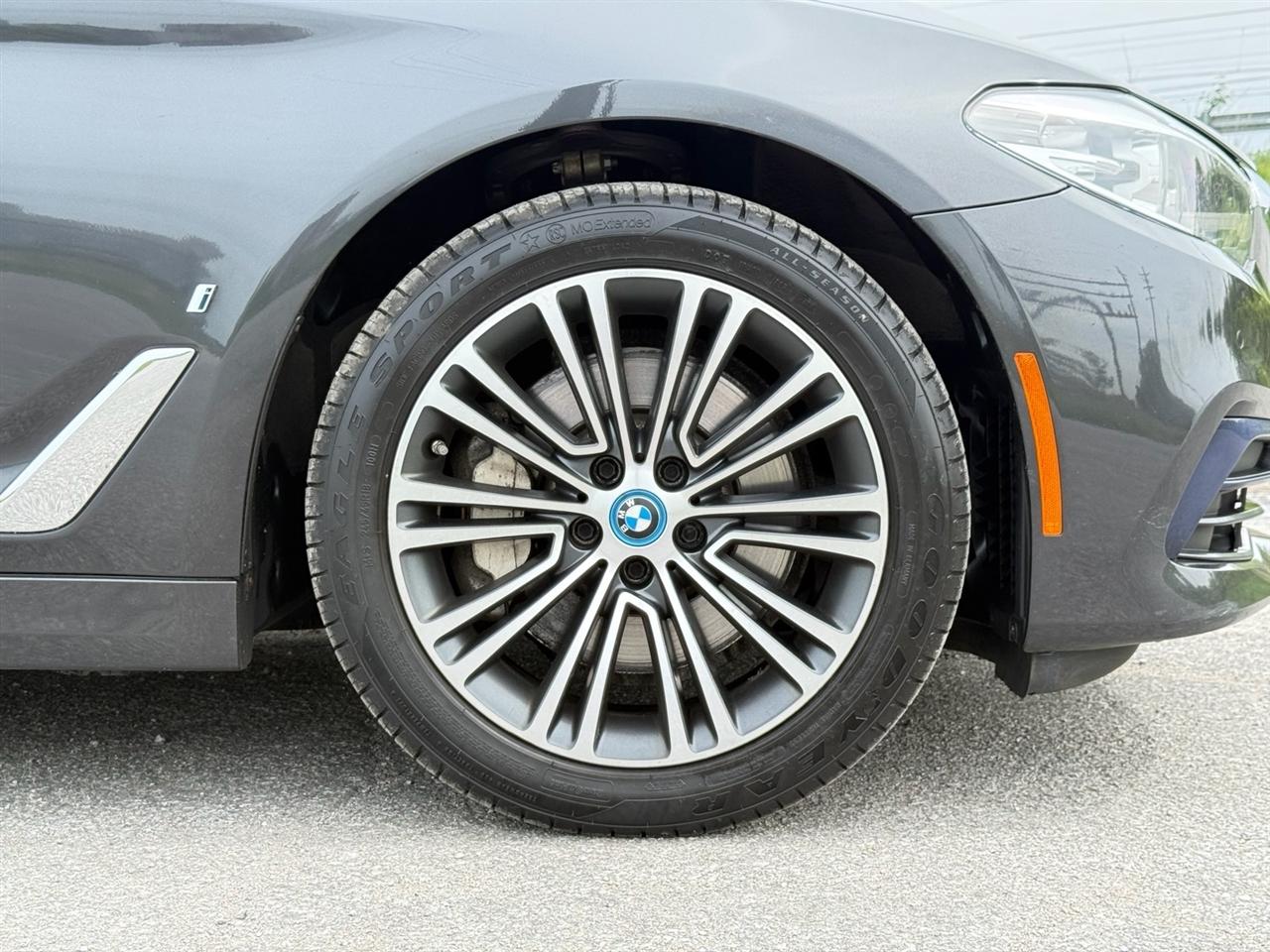 BMW 5 Series 530e xDrive iPerformance Plug-In Hybrid 2019