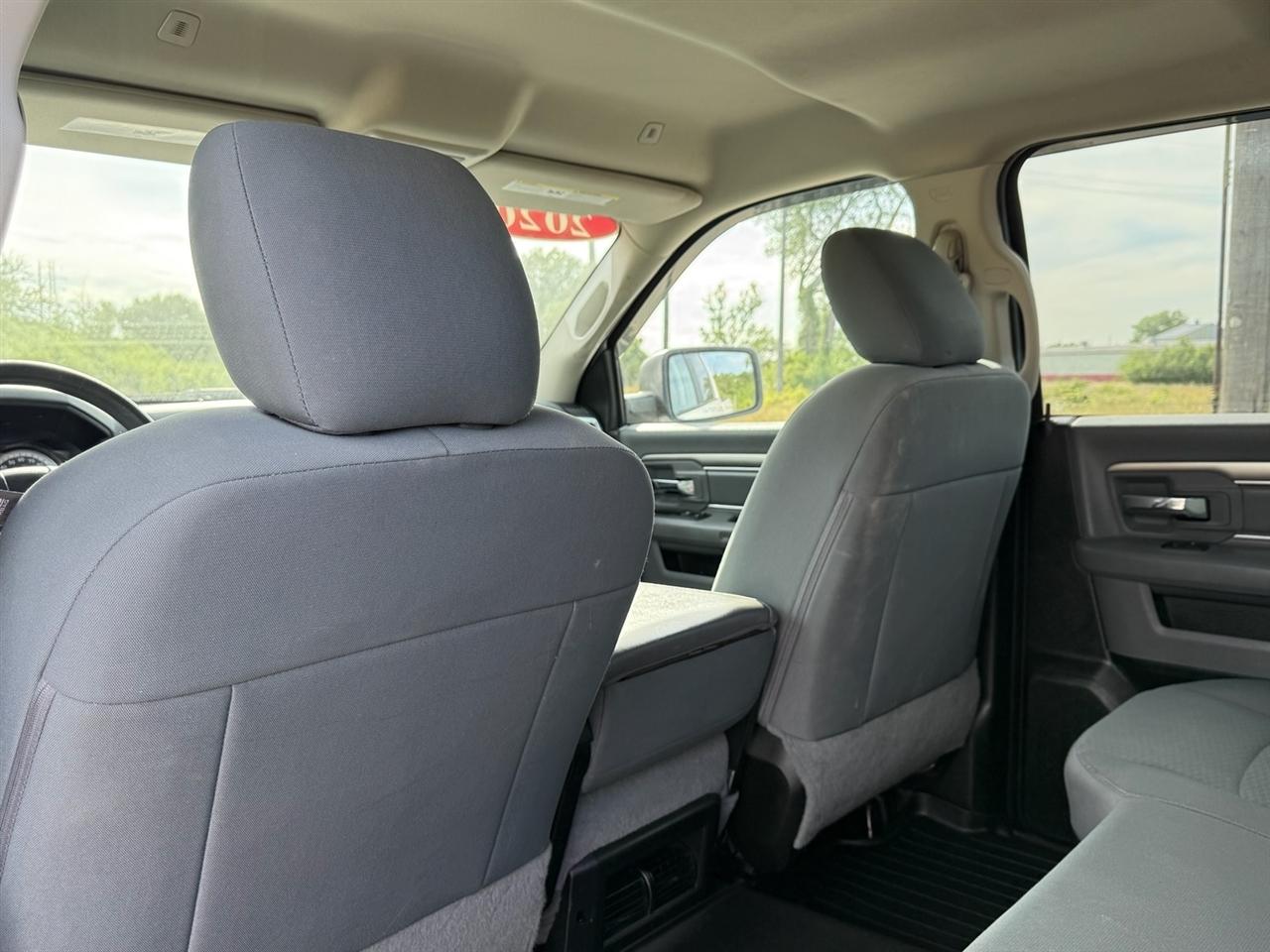 RAM 1500 Classic SLT 4x2 Crew Cab 6'4" Box 2020