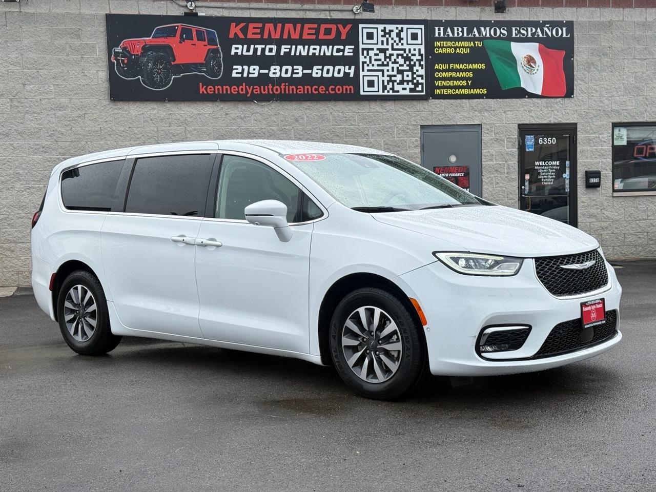 Chrysler Pacifica Hybrid Touring L FWD 2022