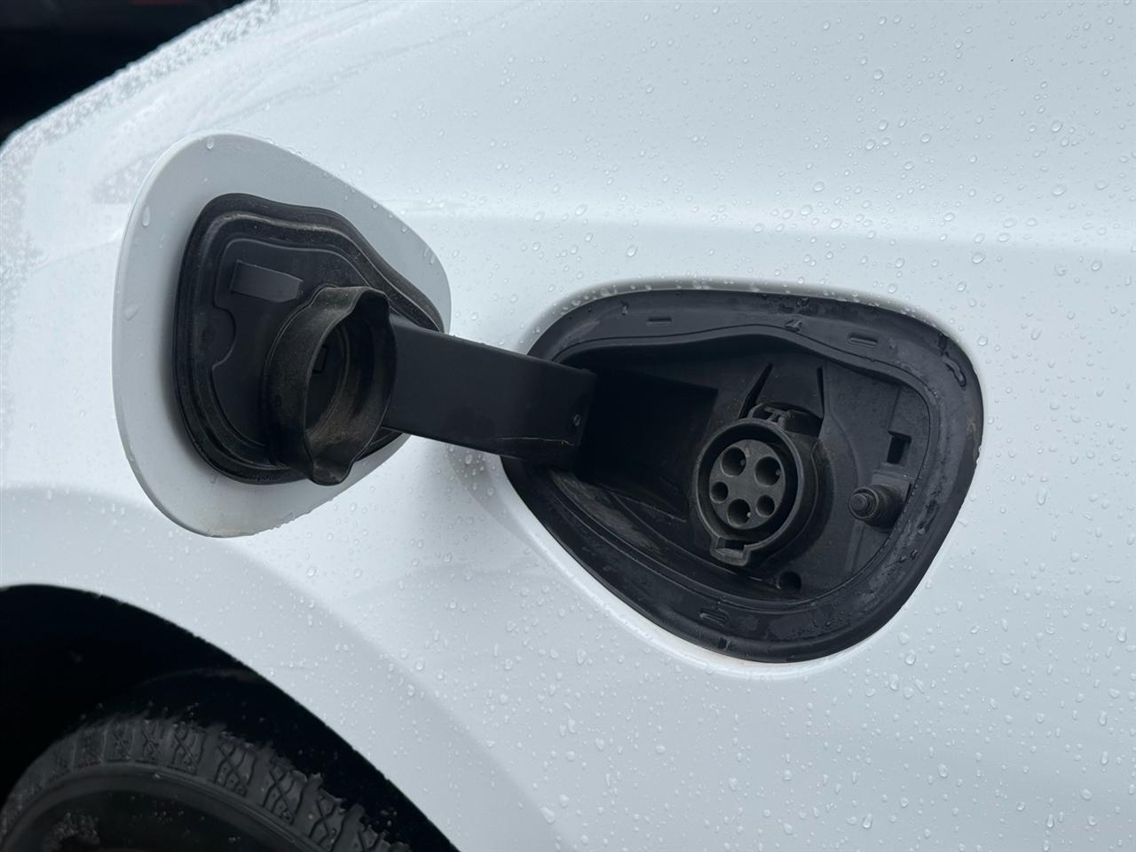 Chrysler Pacifica Hybrid Touring L FWD 2022