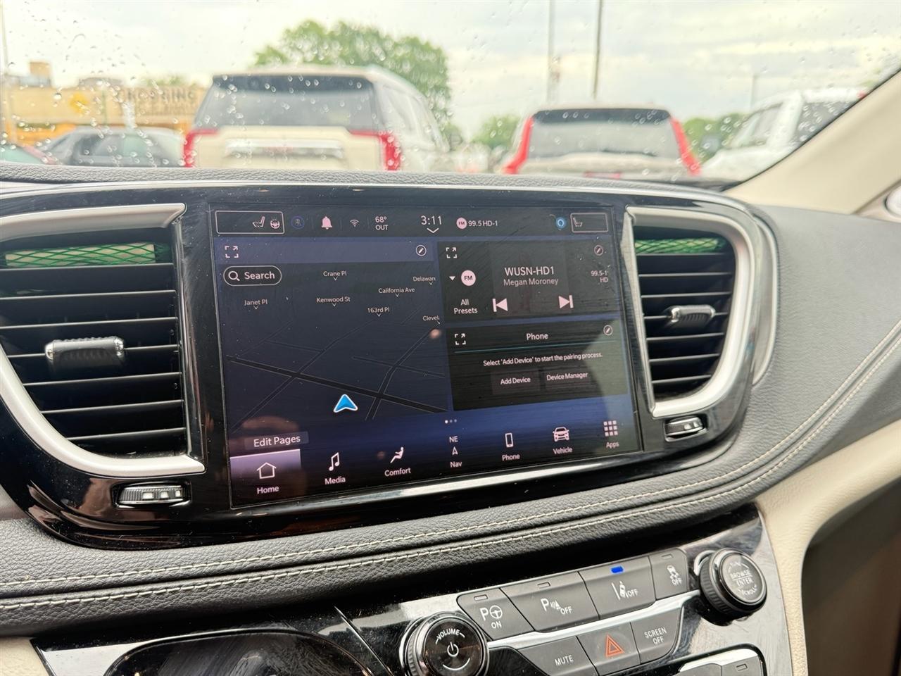 Chrysler Pacifica Hybrid Touring L FWD 2022