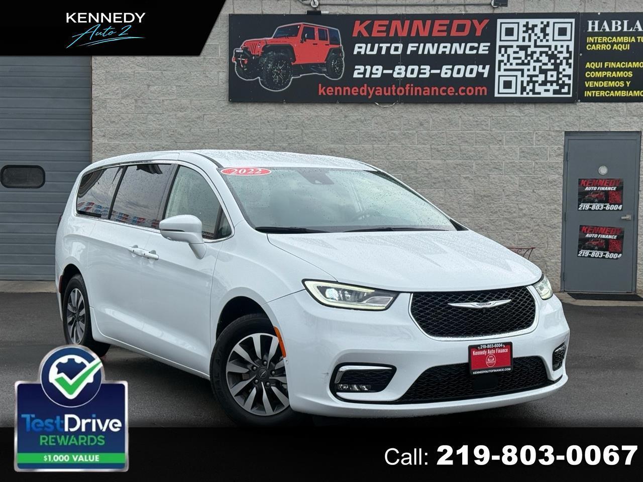 2022 Chrysler Pacifica Hybrid Touring L FWD