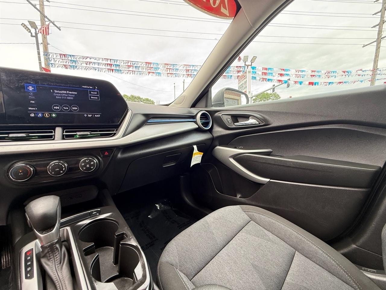 Chevrolet Trax FWD 4dr LS 2024