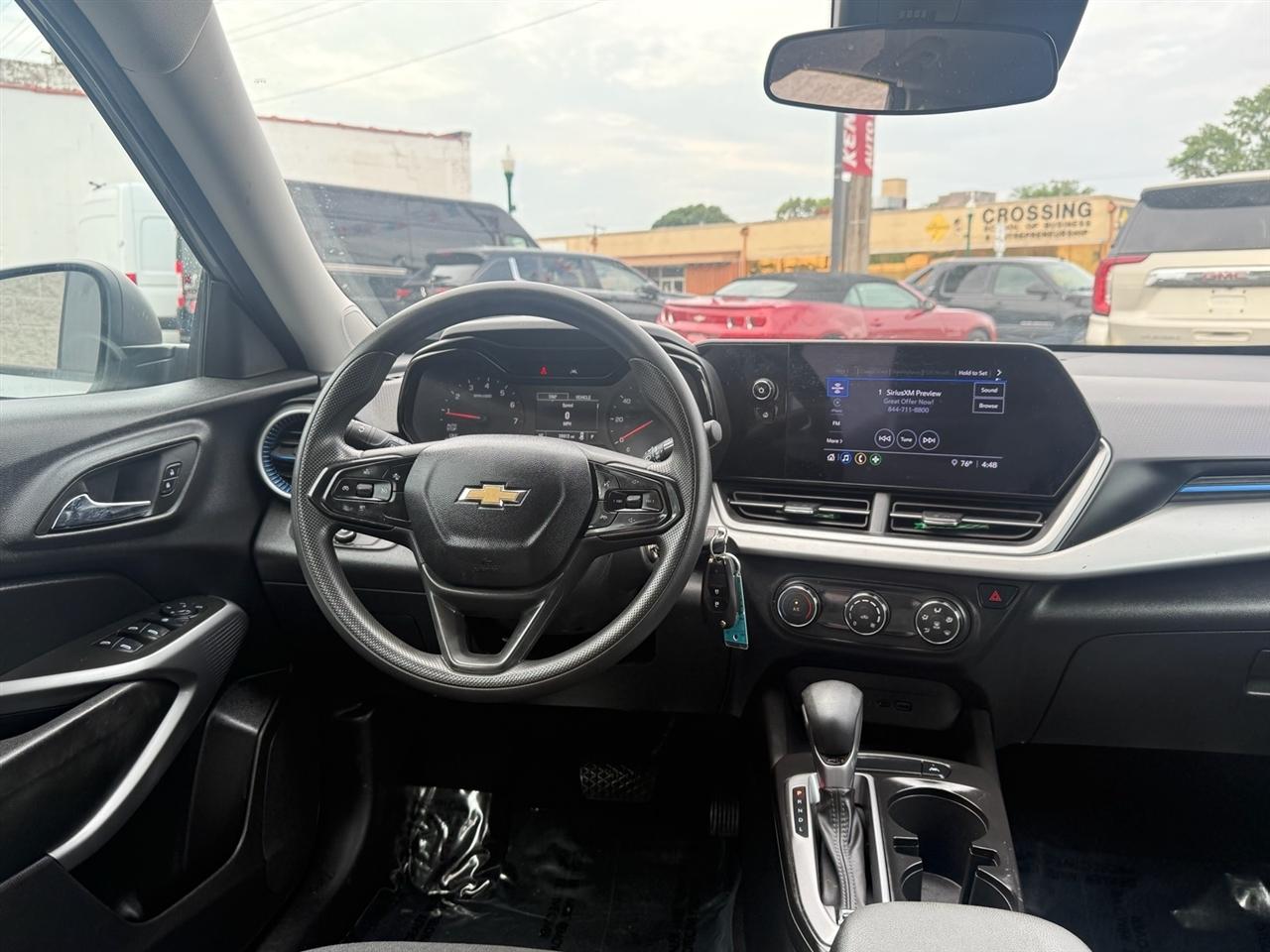 Chevrolet Trax FWD 4dr LS 2024