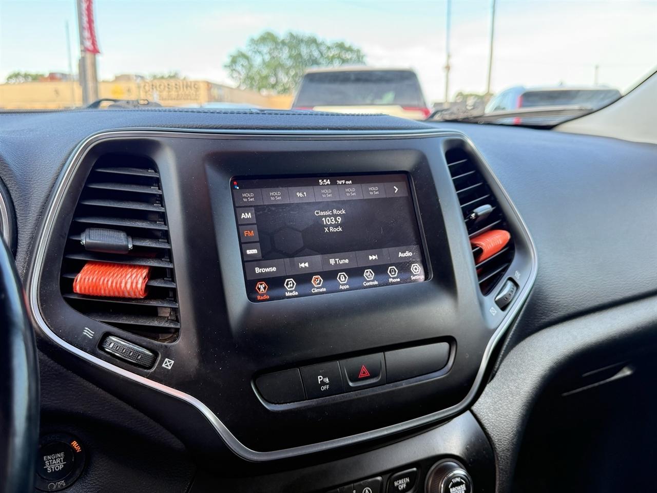 Jeep Cherokee Latitude Plus 4x4 2019